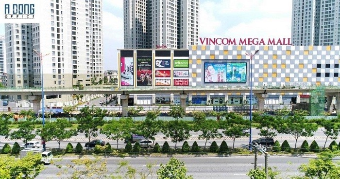 Địa điểm vui chơi Thủ Đức này quy tụ hơn 800 gian hàng cùng khu vui chơi giải trí độc đáo, mới lạ lần đầu tiên xuất hiện tại Việt Nam.