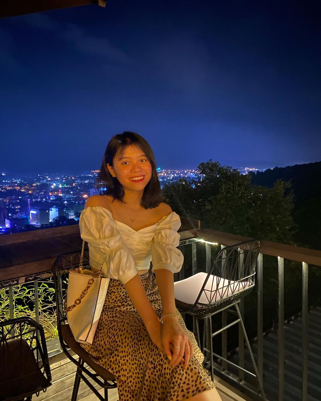 View ngắm toàn Phú Quốc buổi tối. (Nguồn: @ldann__).