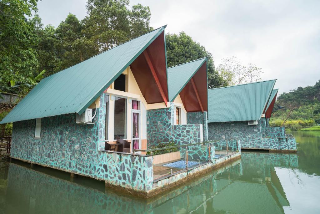 Resort được xây dựng theo loại hình khách sạn nghỉ dưỡng sinh thái