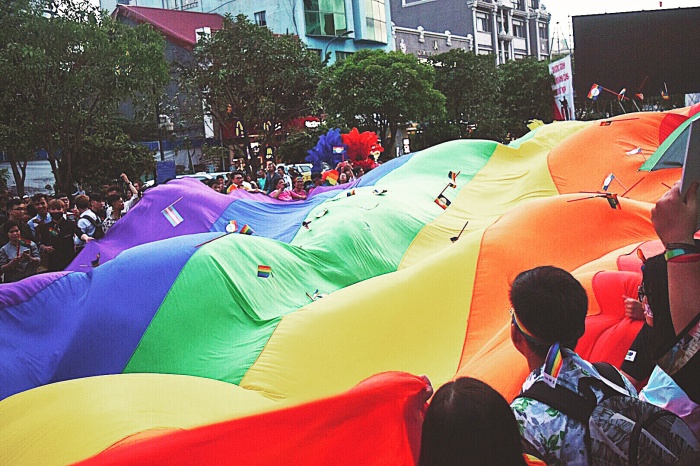  Năm 2012, VietPride chính thức diễn ra tại Việt Nam nhằm tôn vinh quyền tự do của mỗi cá nhân trong cộng đồng LGBT 