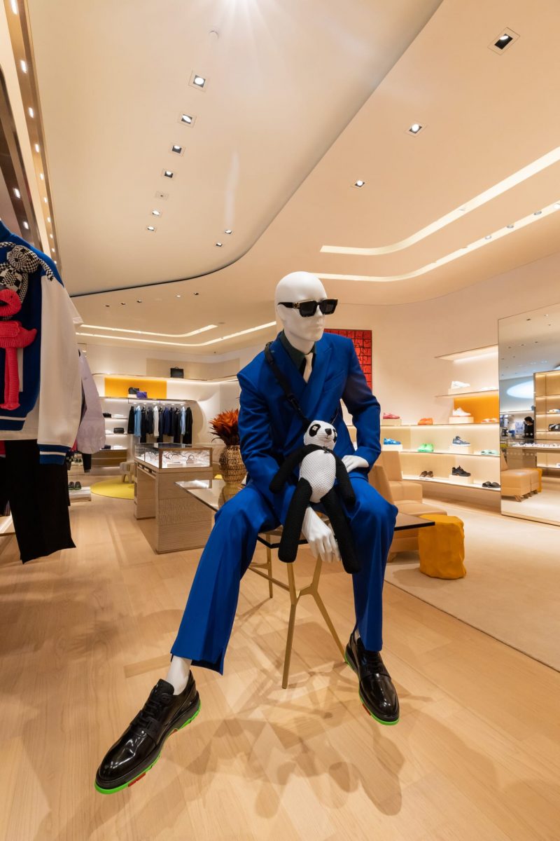 Cửa hàng flagship của Louis Vuitton gồm 4 tầng trưng bày sản phẩm, dành cho việc mua sắm