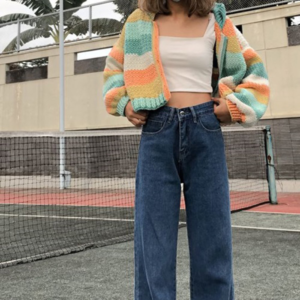 Áo cardigan mix áo croptop và quần jean cá tính