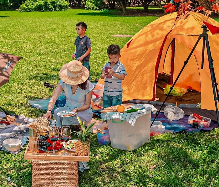 Cắm trại đang là xu hướng được ưa thích tại công viên Yên Sở 