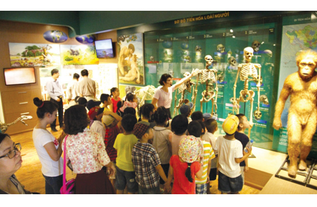 Bên trong bảo tàng thu hút được trẻ em và người lớn 