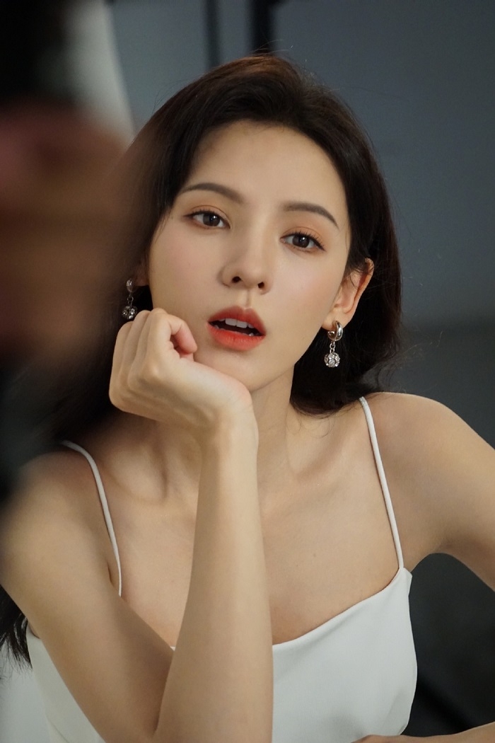 Hình ảnh về người mẫu, diễn viên Trương Dư Hi 
