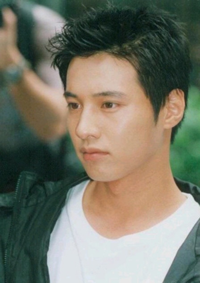 Won Bin đóng phim từ năm 1997 