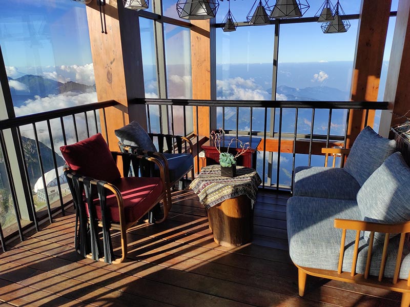 quán cafe đẹp ở Sapa có thể ngắm mây ở độ cao 3000m