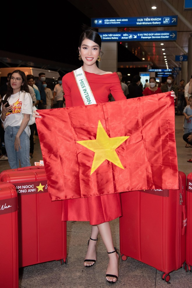 Á hậu 1 Phương Anh đại diện Việt Nam dự thi Miss International 2022