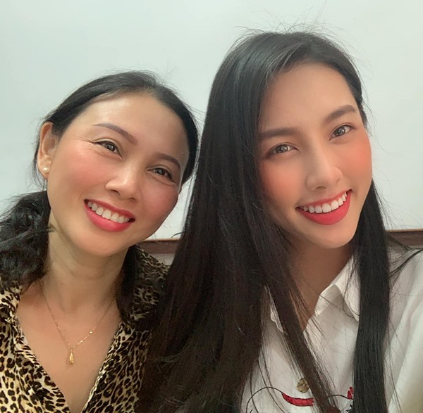 Hoa hậu Thùy Tiên và mẹ ruột